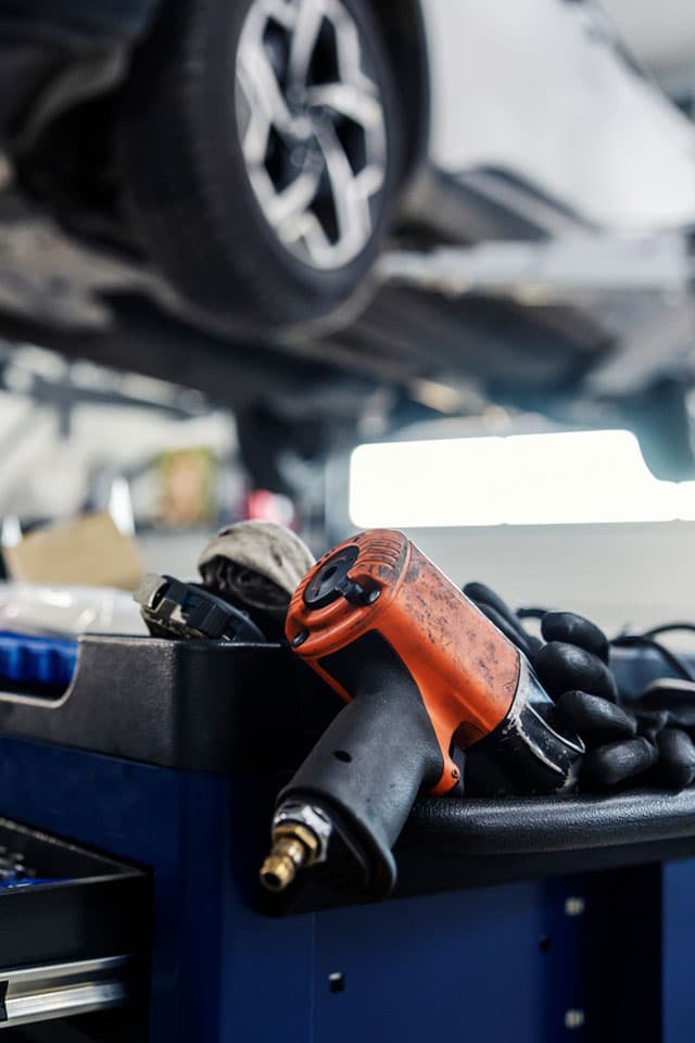 Servicios de mantenimiento y revisión de vehículos en Ourense