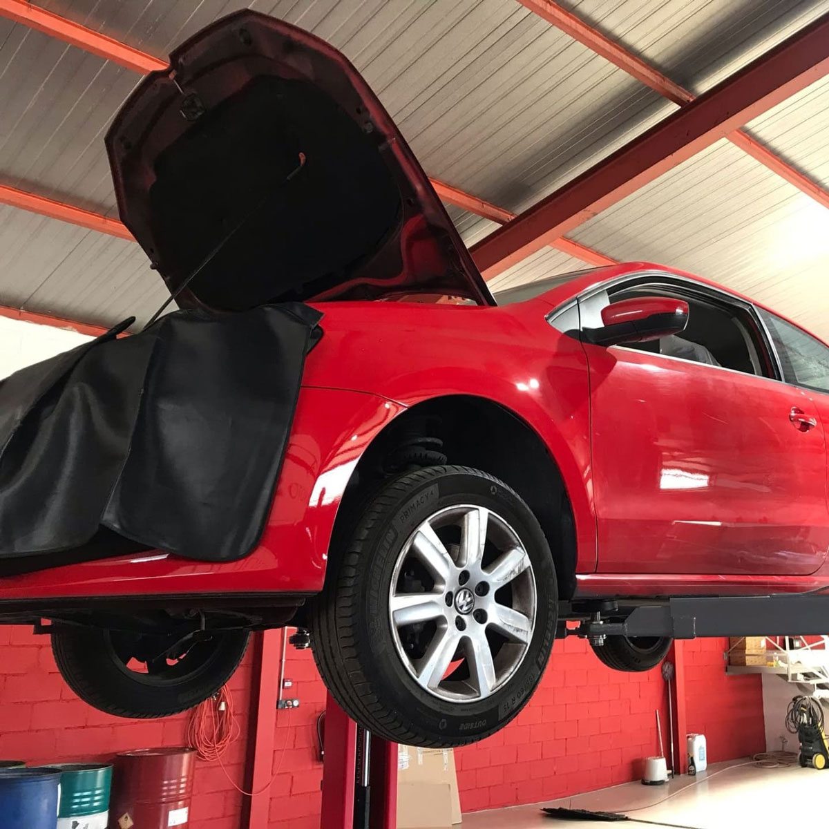 Cómo trabajamos cuando traes el coche al taller